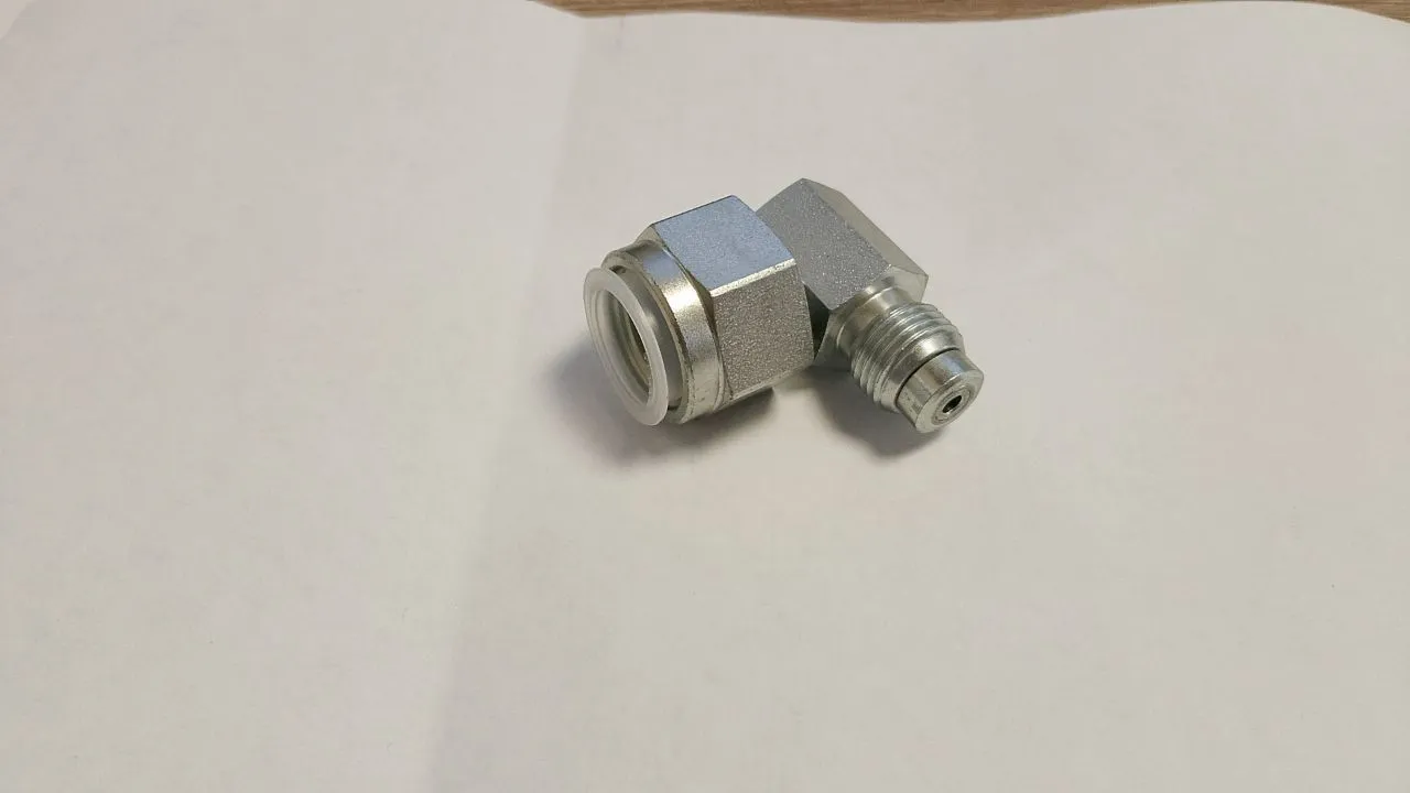 Адаптер манометра G1/4 гайка - с точкой контроля M16x2 шт 90